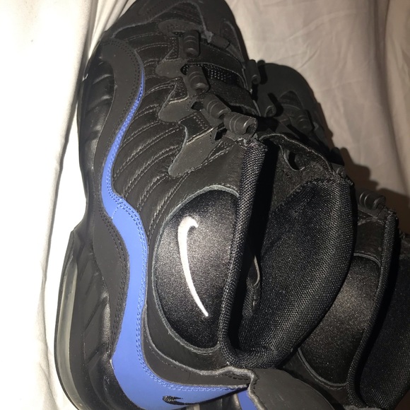 Nike - Picture 3 of 4